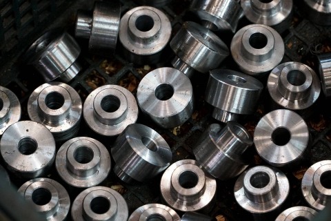 รับงานผลิตชิ้นส่วนอะไหล่โลหะ